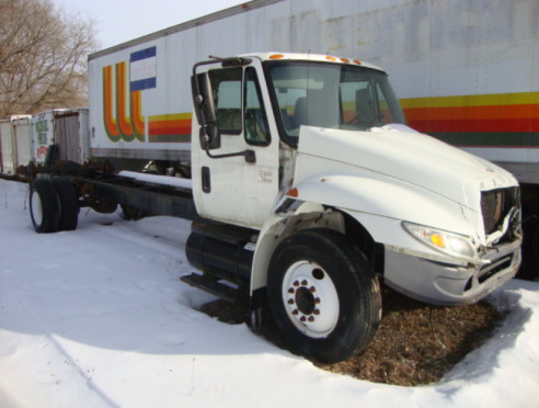 2005 INTERNATIONAL 4300 CAB CHASSIS TRUCK #259780
