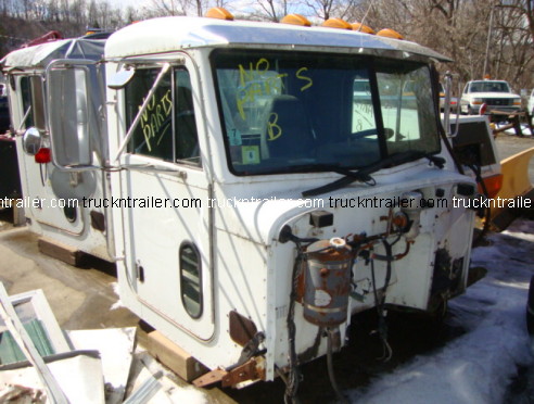 2003 PETERBILT DAY CAB Truck Body #