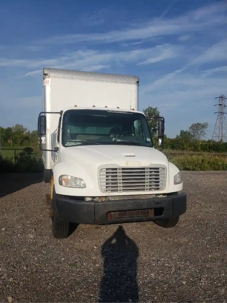 2014 FREIGHTLINER M2 106 Box Van Truck #